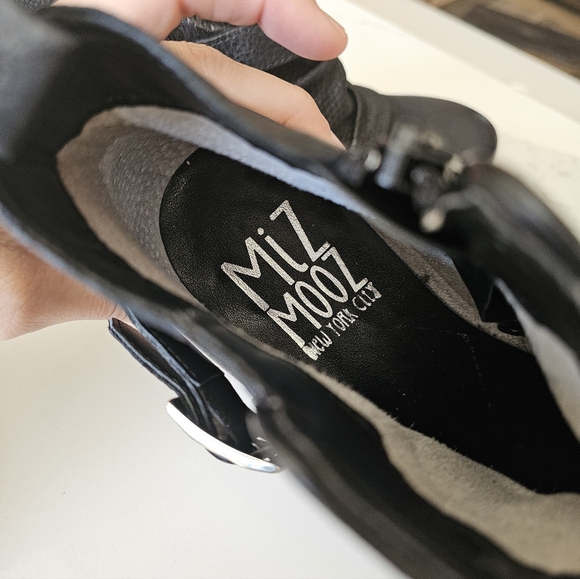 Miz Mooz Suzy Leather Black Ankle Boots - Picture 7 of 10